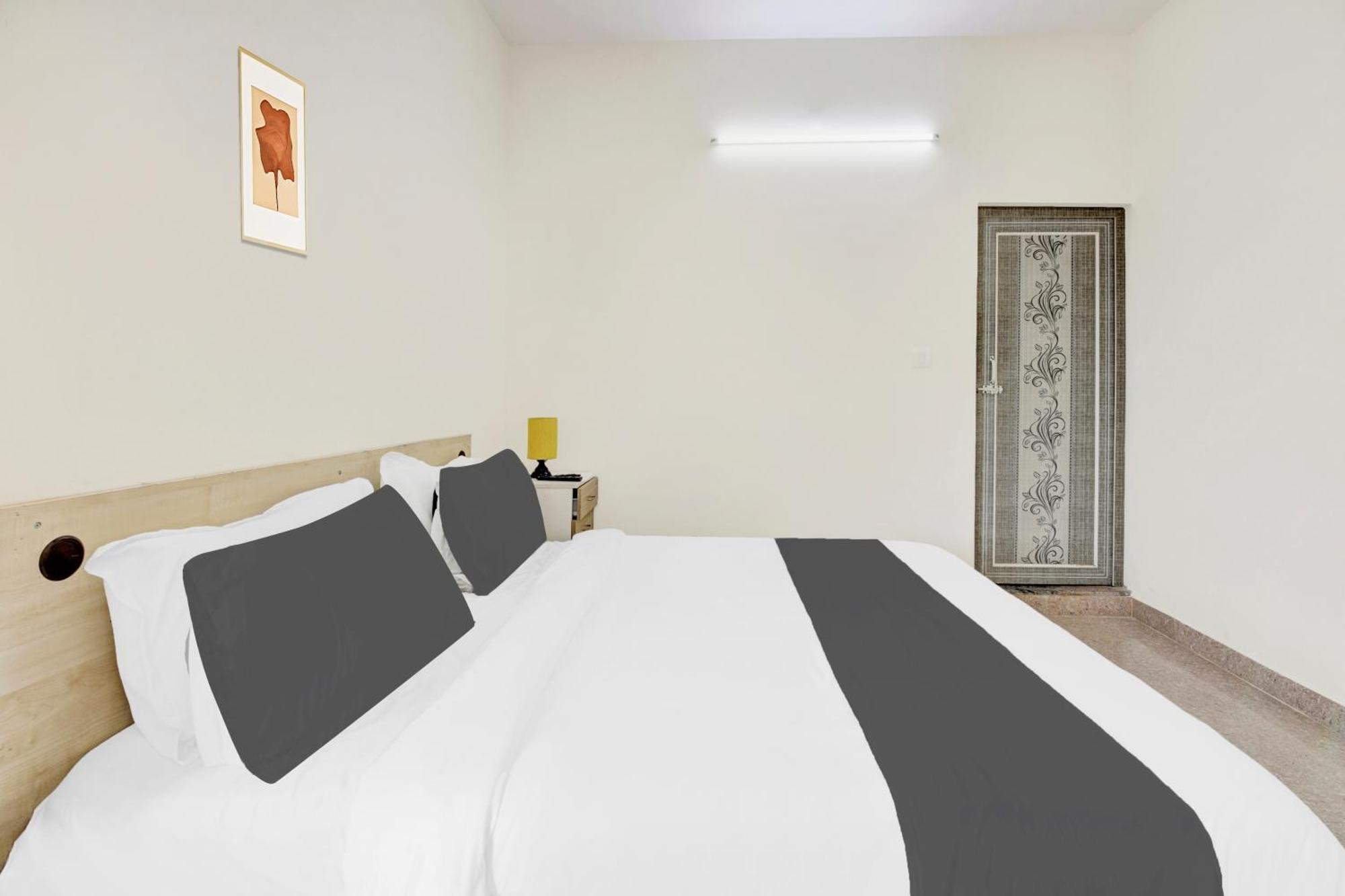 Hotel O Sri Manjunatha Deluxe Suites 벵갈루루 외부 사진
